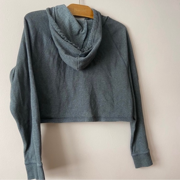 ✨3/$20✨ Divided Women’s Dark Grey Cropped Hoodie - Picture 6 of 9